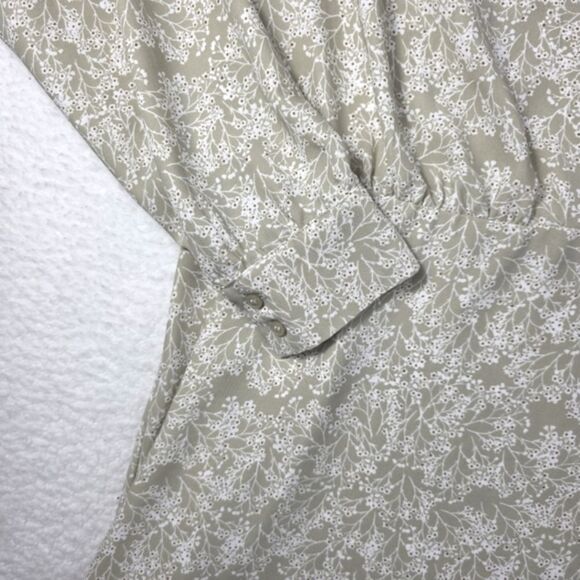 H&M Green White Ditsy Floral Long Sleeve V Neck Shift A Line Dress Size XXL - Picture 10 of 14